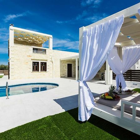 Caramel Villa, With 40M2 Pool & Spa Whirlpool, By Thinkvilla Pánormos 外观 照片