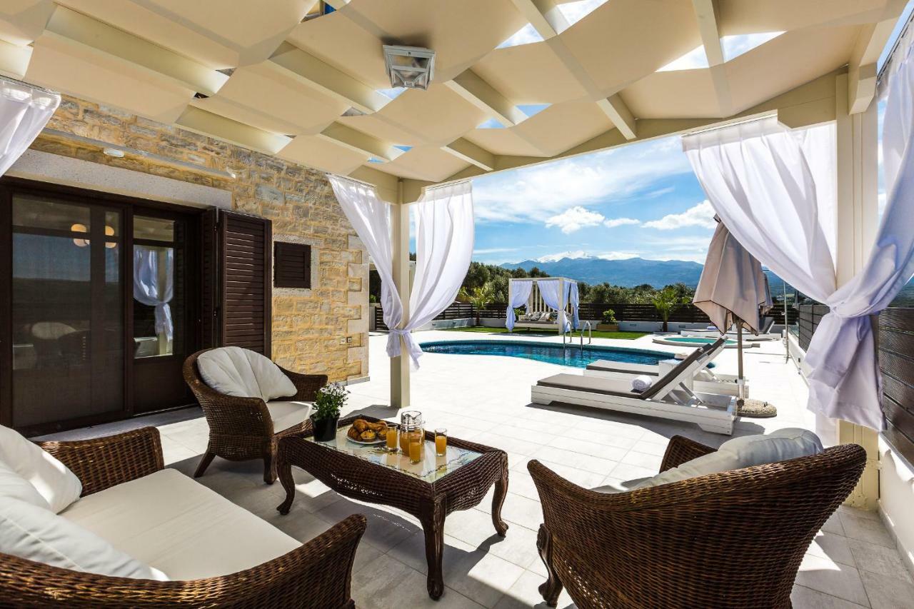 Caramel Villa, With 40M2 Pool & Spa Whirlpool, By Thinkvilla Pánormos 外观 照片